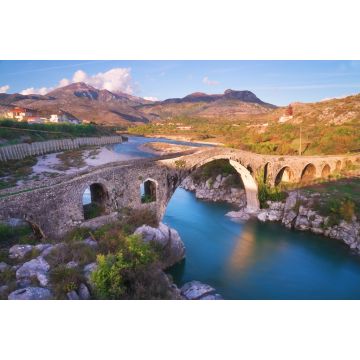 Lais Puzzle - Die alte Mes-Brücke in Shkoder, Albanien - 2.000 Teile
