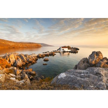Lais Puzzle - Die Kirche Agios Isidoros im Norden von Chios bei Sonnenaufgang. - 2.000 Teile