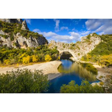 Lais Puzzle - Natürlicher Bogen über den Fluss am Pont d'Arc in Ardeche, Frankreich - 2.000 Teile