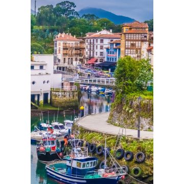 Lais Puzzle - Llanes, ein schönes und lebhaftes Fischerdorf am Kantabrischen Meer, Fürstentum Asturien, Nordwestspanien - 2.000 Teile