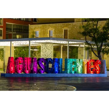 Lais Puzzle - Nachtszene in der Innenstadt von Aguascalientes, Mexiko - 2.000 Teile