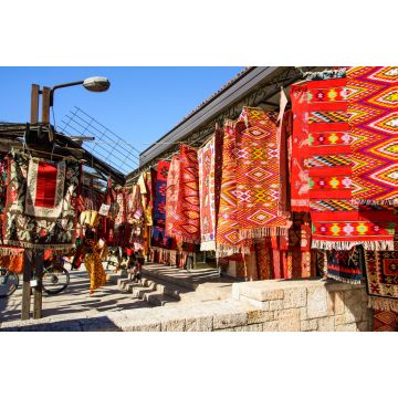 Lais Puzzle - Skopje, Nordmazedonien: Vintage-Teppiche in der Altstadt von Skopje - 2.000 Teile