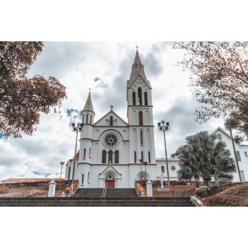 Lais Puzzle - Kirche "igreja da Gloria" in Brasilien, Bundesstaat Minas Gerais, in einer Kleinstadt Juiz de Fora - 2.000 Teile