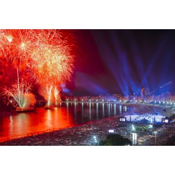 Lais Puzzle - Ikonisches und atemberaubendes Feuerwerk am Copacabana Strand, Rio de Janeiro, Brasilien - 2.000 Teile