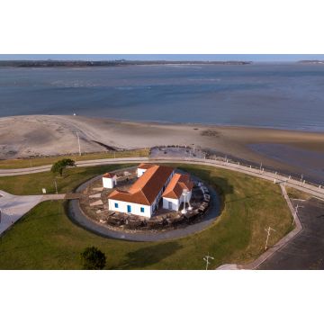Lais Puzzle - Luftaufnahme der Festung Santo Antônio da Barra und dem Hintergrund des Meeres in São Luis, Maranhão, Brasilien - 2.000 Teile
