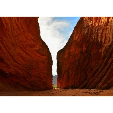 Lais Puzzle - Touristen in El Anfiteatro (Das Amphitheater), Quebrada de las Conchas, oder Quebrada de Cafayate, Salta, Nordwest Argentinien - 1.000 Teile