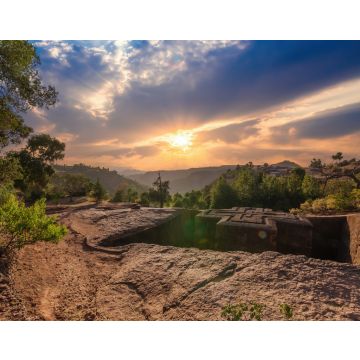 Lais Puzzle - Sonnenuntergang an der in Fels gehauenen Kirche des Heiligen Georg in Lalibela, Äthiopien - 40, 100, 200, 500, 1.000 & 2.000 Teile