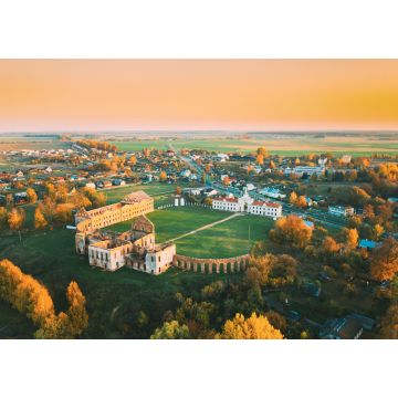 Lais Puzzle - Ruzhany, Region Brest, Weißrussland. Cityscape Skyline im Herbst sonnigen Abend. Vogelperspektive Blick auf Ruzhany Palace. Berühmte Popular Historic Landmark - 1.000 Teile