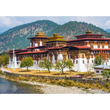 Lais Puzzle - Das Kloster Punakha Dzong in Bhutan Asien eines der größten Klöster in Asien mit der Landschaft und den Bergen im Hintergrund, Punakha, Bhutan - 1.000 Teile