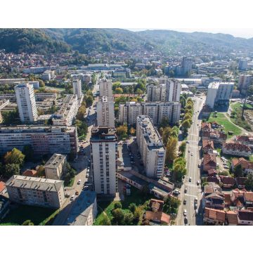 Lais Puzzle - Tuzla, Bosnien und Herzegowina - 40, 100, 200, 500, 1.000 & 2.000 Teile