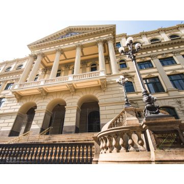 Lais Puzzle - Gebäude der Nationalbibliothek in der Innenstadt von Rio de Janeiro, Brasilien - 40, 100, 200, 500, 1.000 & 2.000 Teile