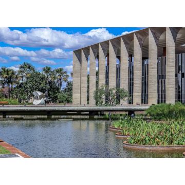 Lais Puzzle - Schöner Blick auf das Itamaraty-Palastgebäude in Brasilia, Brasilien - 1.000 Teile