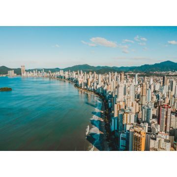 Lais Puzzle - Luftaufnahmen der Landschaft mit Gebäuden in Balneario Camboriu, Brasilien - 1.000 Teile