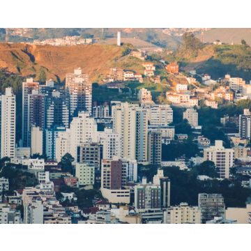 Lais Puzzle - Blick auf die Stadt Juiz de Fora, Minas Gerais, Brasilien - 40, 100, 200, 500, 1.000 & 2.000 Teile