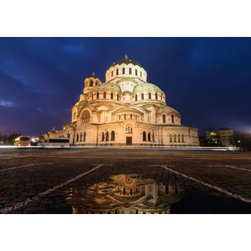 Lais Puzzle - Schöner Blick auf die bulgarisch-orthodoxe St. Alexander-Newski-Kathedrale in Sofia, die sich nachts in den Straßen spiegelt - 1.000 Teile