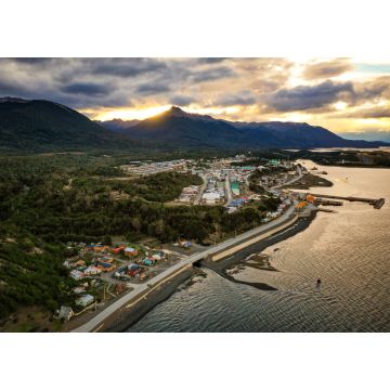 Lais Puzzle - Sonnenuntergang über Puerto Williams, südlichste Stadt in Chile - 1.000 Teile