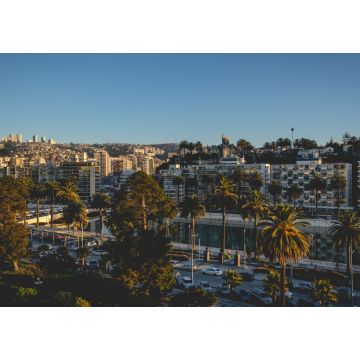 Lais Puzzle - Abendlicher Blick auf die Skyline der Hügel von Valparaiso und Viña del Mar mit schönem Sonnenuntergangslicht und dem Fluss Marga Marga, Chile - 1.000 Teile