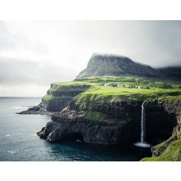 Lais Puzzle - Gasadalur Dorf und schöner Wasserfall. Vagar, Färöer Inseln, Dänemark - 40, 100, 200, 500, 1.000 & 2.000 Teile
