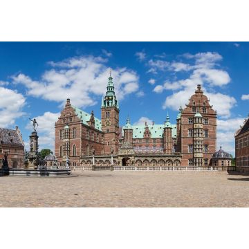 Lais Puzzle - Panoramablick auf das Schloss Frederiksborg in Hillerod an einem schönen Sommertag - 2.000 Teile
