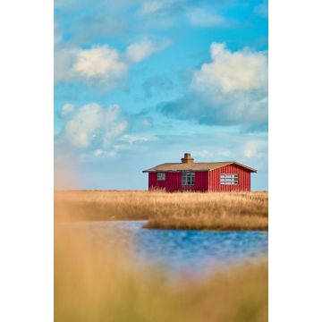 Lais Puzzle - Alte rote Hütte am Limfjord in Dänemark an einem sonnigen Tag - 2.000 Teile