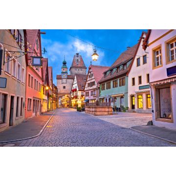 Lais Puzzle - Rothenburg ob der Tauber. Deutsche Straßenarchitektur der mittelalterlichen deutschen Stadt Rothenburg ob der Tauber Abendansicht - 2.000 Teile