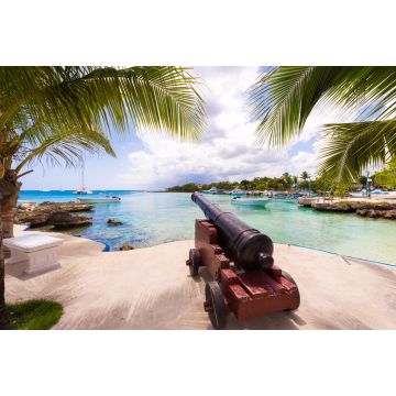 Lais Puzzle - Schiffskanone an der Uferpromenade der Stadt Bayahibe, La Altagracia, Dominikanische Republik - 2.000 Teile