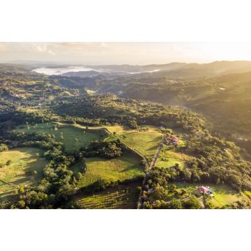 Lais Puzzle - Drohnenaufnahme eines Bergtals bei Sonnenuntergang in Jarabacoa, Dominikanische Republik - 2.000 Teile
