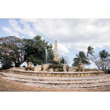Lais Puzzle - Altes Dorf Altos de Chavon - rekonstruierte Kolonialstadt in der Dominikanischen Republik. Casa de Campo, La Romana, Dominikanische Republik. Beruf und Reisen, tropischer Urlaubsort am Meer - 2.000 Teile