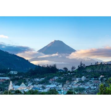 Lais Puzzle - Stadt und Vulkan bei Sonnenaufgang in den Anden von Ecuador - 1.000 Teile
