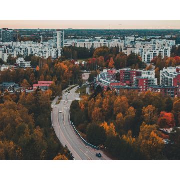 Lais Puzzle - Matinkylä im Herbst mit Bäumen und Häusern, Espoo, Finnland - 40, 100, 200, 500, 1.000 & 2.000 Teile