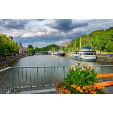 Lais Puzzle - Stadtbild mit Theaterbrücke über den Fluss Aura in Turku. Finnland - 2.000 Teile