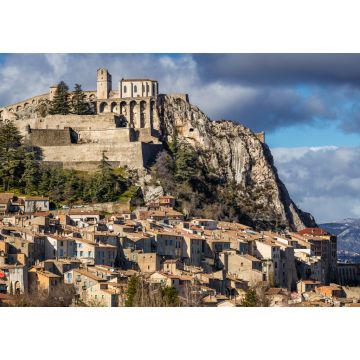 Lais Puzzle - Die Dächer von Sisteron mit seiner Zitadelle und seinen Befestigungsanlagen (Panorama). Alpes de Haute Provence, Südliche Alpen, Frankreich - 1.000 Teile