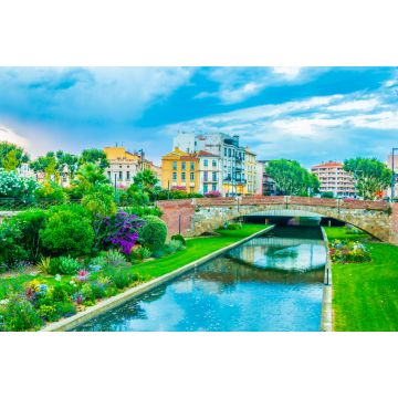 Lais Puzzle - Blick bei Sonnenuntergang auf den Fluss La Bassa, der durch das Stadtzentrum von Perpignan fließt, Frankreich - 2.000 Teile