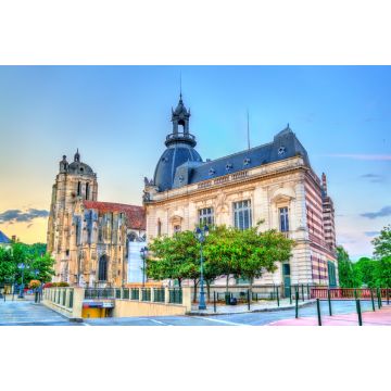 Lais Puzzle - Historische Gebäude in Dreux, Frankreich - 2.000 Teile