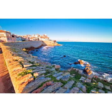 Lais Puzzle - Blick auf die historische Altstadt von Antibes, Strandpromenade und Wahrzeichen - 2.000 Teile
