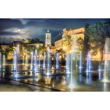 Lais Puzzle - Schöner Springbrunnen auf dem Place Massena in Nizza bei Nacht. Frankreich - 2.000 Teile