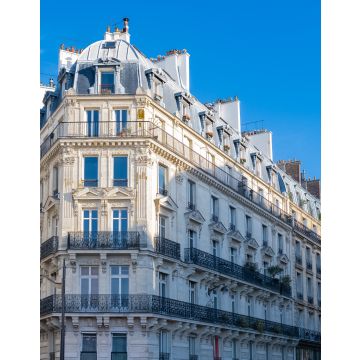 Lais Puzzle - Paris, Pariser Fassade in einem schicken Viertel, typischer Balkon und Fenster in der Rue Montmartre - 40, 100, 200, 500, 1.000 & 2.000 Teile