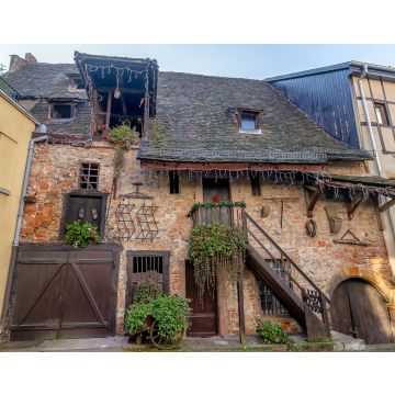 Lais Puzzle - Rustikales Fachwerkhaus in der Altstadt von Colmar, an der elsässischen Weinstraße, Frankreich - 40, 100, 200, 500, 1.000 & 2.000 Teile
