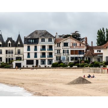 Lais Puzzle - Häuserfassade in Pouliguen, an der französischen Atlantikküste - 40, 100, 200, 500, 1.000 & 2.000 Teile