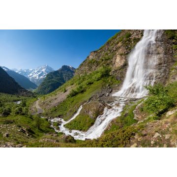 Lais Puzzle - Der berühmteste Wasserfall des Ecrins-Nationalparks: Le Voile de La Mariée. Valgaudemar-Tal im Sommer, Hautes-Alpes, Französische Alpen - 2.000 Teile