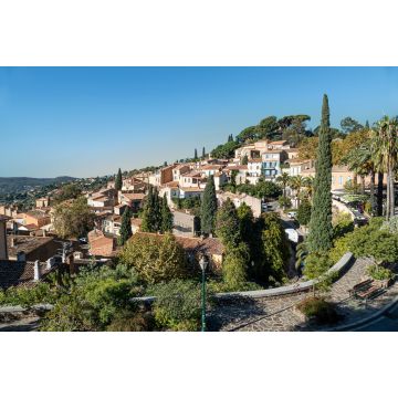 Lais Puzzle - Blick auf das alte Dorf Bormes les Mimosas in der Region Provence, Frankreich - 2.000 Teile