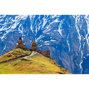 Lais Puzzle - Dreifaltigkeitskirche Gergeti (Tsminda Sameba), Dreifaltigkeitskirche in der Nähe des Dorfes Gergeti in den kaukasischen Bergen, Georgien - 2.000 Teile