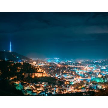 Lais Puzzle - Tiflis, Georgien. Top View of Cityscape Skyline Stadt in der Nacht Beleuchtungen. Georgische Hauptstadt - 40, 100, 200, 500, 1.000 & 2.000 Teile