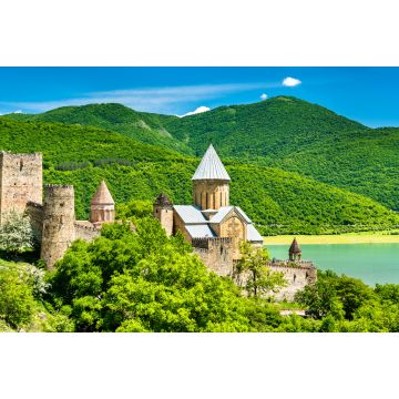 Lais Puzzle - Burg Ananuri am Fluss Aragvi in Georgien - 2.000 Teile