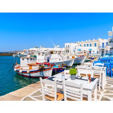 Lais Puzzle - Tavernentische und typische griechische Fischerboote im Hafen von Naoussa, Insel Paros, Kykladen, Griechenland - 40, 100, 200, 500, 1.000 & 2.000 Teile