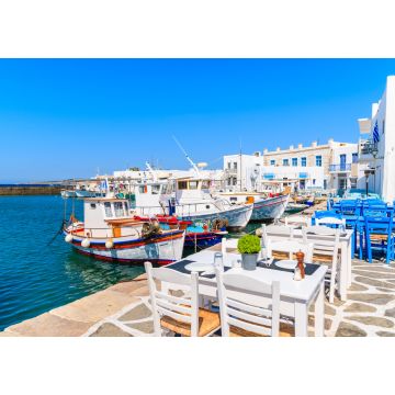 Lais Puzzle - Tavernentische und typische griechische Fischerboote im Hafen von Naoussa, Insel Paros, Kykladen, Griechenland - 1.000 Teile