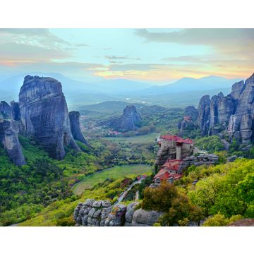 Lais Puzzle - Meteora ist Teil des UNESCO-Weltkulturerbes. Meteora ist ein großer Klosterkomplex mit neun Klöstern, die auf schwierigen, hohen Klippen gebaut wurden, die an Steinsäulen erinnern. - 40, 100, 200, 500, 1.000 & 2.000 Teile