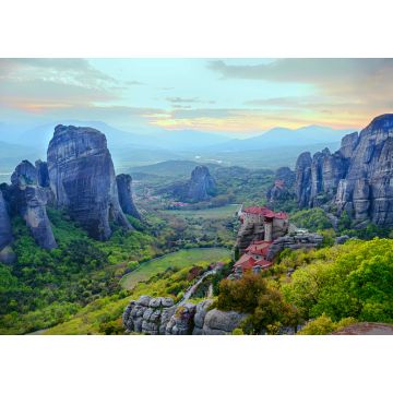 Lais Puzzle - Meteora ist Teil des UNESCO-Weltkulturerbes. Meteora ist ein großer Klosterkomplex mit neun Klöstern, die auf schwierigen, hohen Klippen gebaut wurden, die an Steinsäulen erinnern. - 1.000 Teile