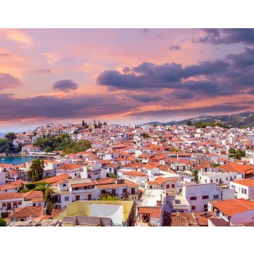 Lais Puzzle - Sonnenuntergang über Skiathos-Stadt auf der Insel Skiatos, Griechenland. Schöner Blick auf die Altstadt mit Booten im Hafen - 40, 100, 200, 500, 1.000 & 2.000 Teile