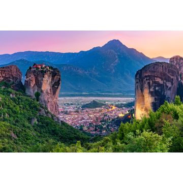 Lais Puzzle - Touristenattraktion Meteora, Klöster auf den Klippen im Sonnenuntergangslicht in Griechenland - 2.000 Teile